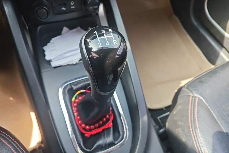 Used CHANGAN CS35 2012 1.6L Manual Luxury Model China IV Standard Gear Lever
