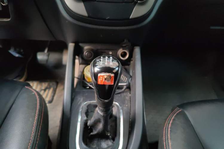Used CHANGAN CS35 2012 1.6L Manual Luxury Model China IV Standard Gear Lever