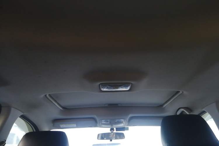 Used CHANGAN CS35 2012 1.6L Automatic Luxury Version China IV Standard Headliner