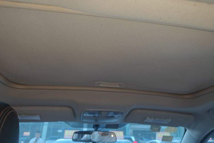 Used CHANGAN CS35 2012 1.6L Manual Luxury Model China IV Standard Headliner