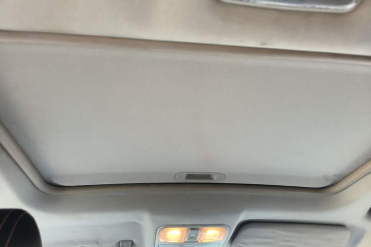 Used CHANGAN CS35 2012 1.6L Automatic Luxury Version China IV Standard Headliner