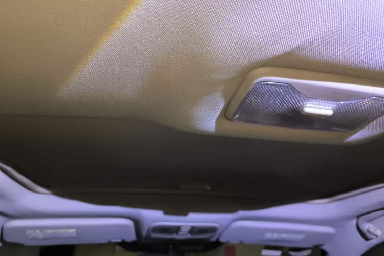 Used CHANGAN CS35 2012 1.6L Automatic Luxury Version China IV Standard Headliner
