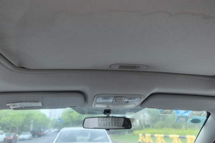 Used CHANGAN CS35 2012 1.6L Manual Luxury Version China V Standard Headliner