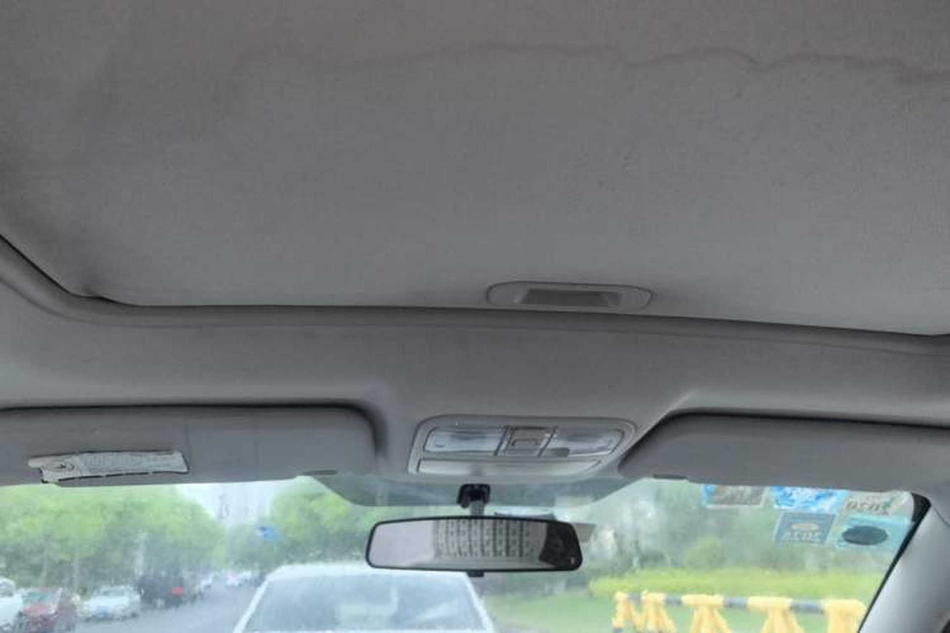 Used CHANGAN CS35 2012 1.6L Manual Luxury Version China V Standard Headliner
