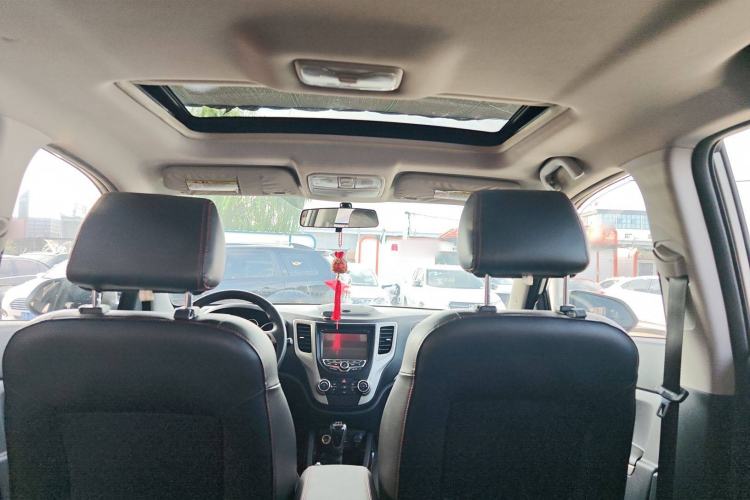 Used CHANGAN CS35 2012 1.6L Manual Luxury Model China IV Standard Headliner