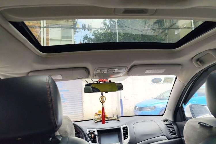 Used CHANGAN CS35 2012 1.6L Manual Comfort Version China V Standard Headliner