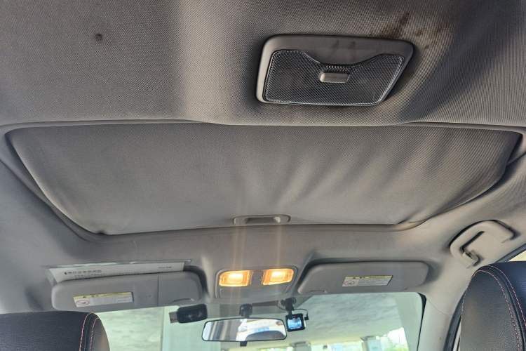 Used CHANGAN CS35 2012 1.6L Manual Comfort Edition China IV Standard Headliner