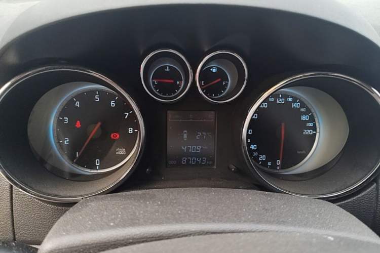 Used CHANGAN CS35 2012 1.6L Manual Luxury Model China IV Standard Instrument Cluster