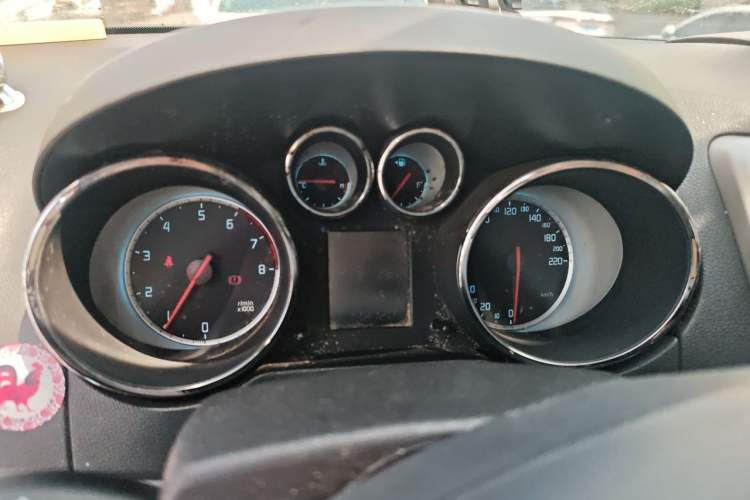 Used CHANGAN CS35 2012 1.6L Automatic Luxury Version China IV Standard Instrument Cluster