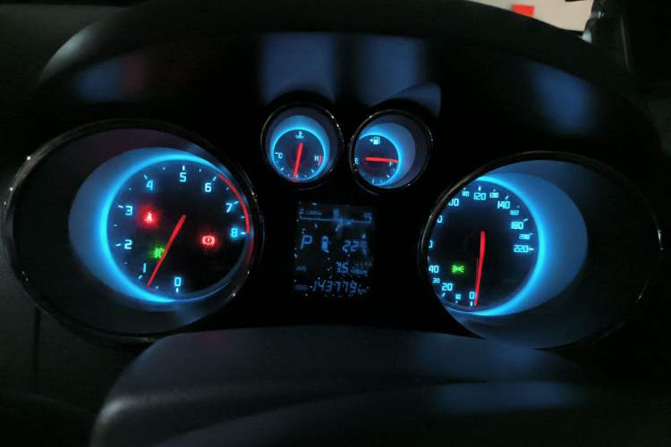 Used CHANGAN CS35 2012 1.6L Automatic Luxury Version China IV Standard Instrument Cluster