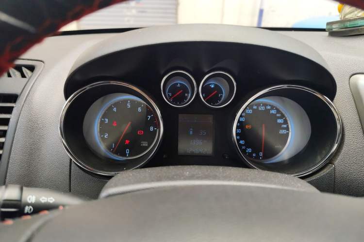 Used CHANGAN CS35 2012 1.6L Manual Comfort Version China V Standard Instrument Cluster
