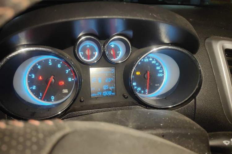 Used CHANGAN CS35 2012 1.6L Automatic Luxury Version China V Standard Instrument Cluster