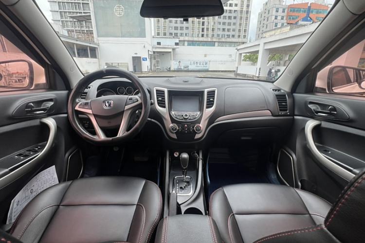 Used CHANGAN CS35 2012 1.6L Automatic Luxury Version China IV Standard Interior 1