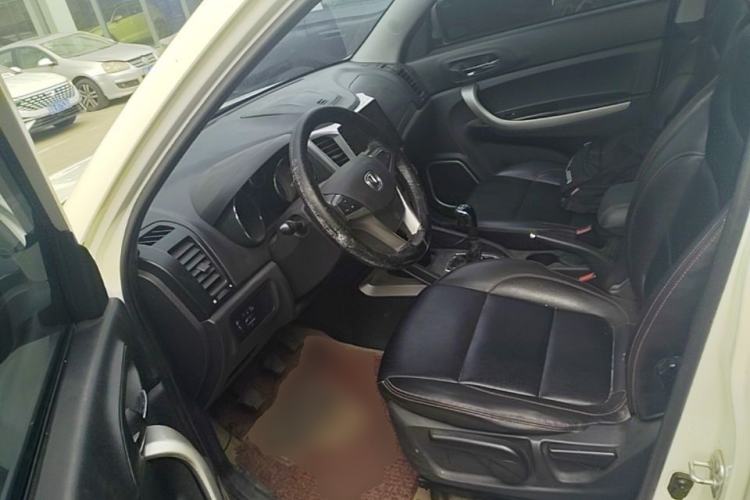 Used CHANGAN CS35 2012 1.6L Manual Luxury Model China IV Standard Left Front Seat