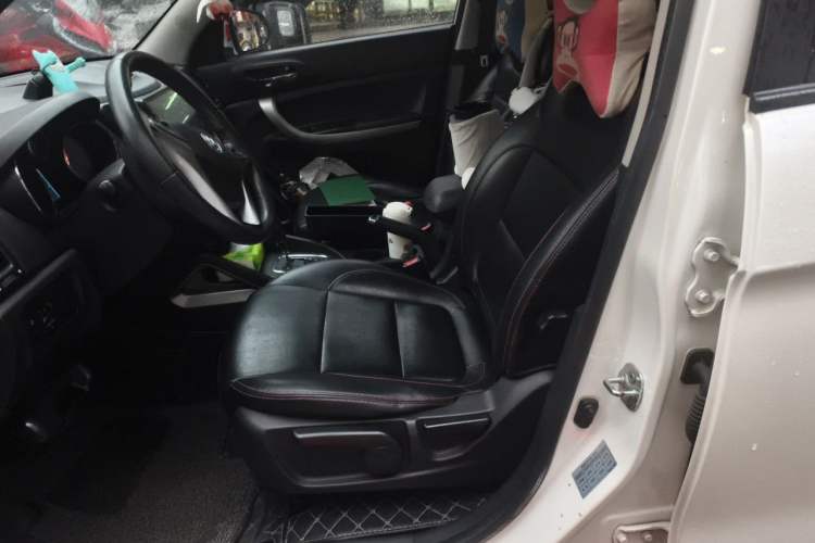 Used CHANGAN CS35 2012 1.6L Automatic Luxury Version China IV Standard Left Front Seat