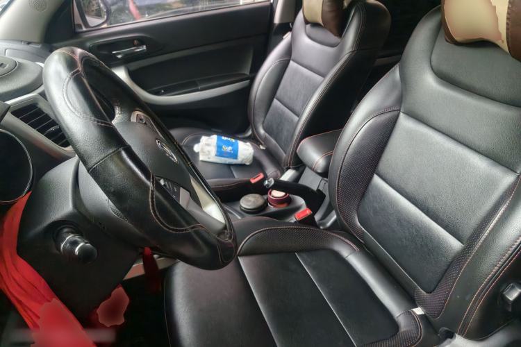Used CHANGAN CS35 2012 1.6L Automatic Luxury Version China IV Standard Left Front Seat