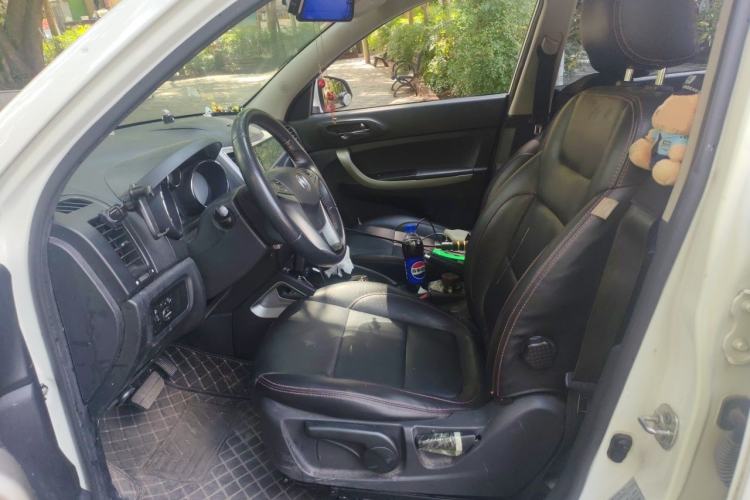 Used CHANGAN CS35 2012 1.6L Automatic Luxury Version China IV Standard Left Front Seat