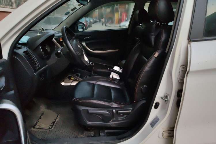 Used CHANGAN CS35 2012 1.6L Manual Luxury Model China IV Standard Left Front Seat