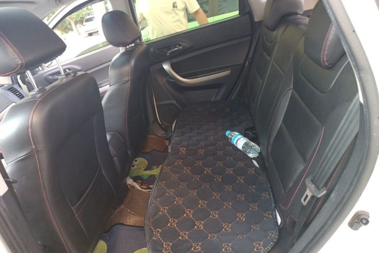 Used CHANGAN CS35 2012 1.6L Automatic Luxury Version China IV Standard Left Rear Seat