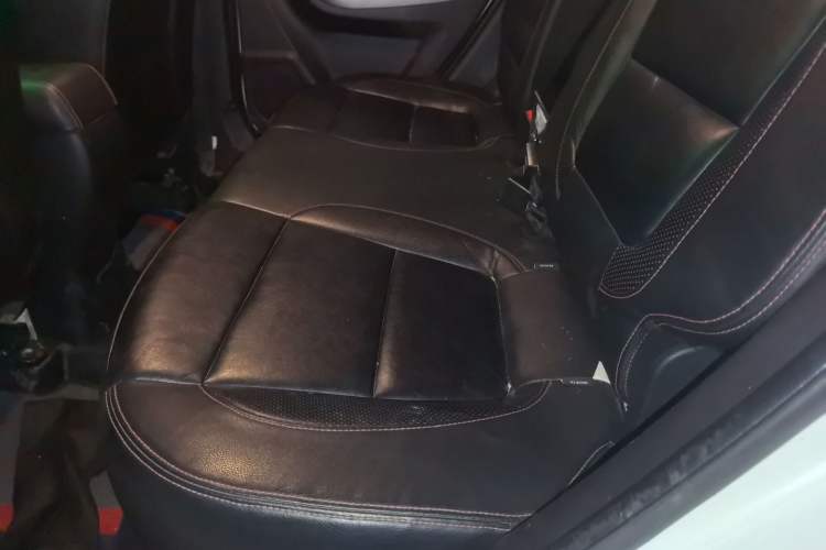 Used CHANGAN CS35 2012 1.6L Manual Luxury Model China IV Standard Left Rear Seat