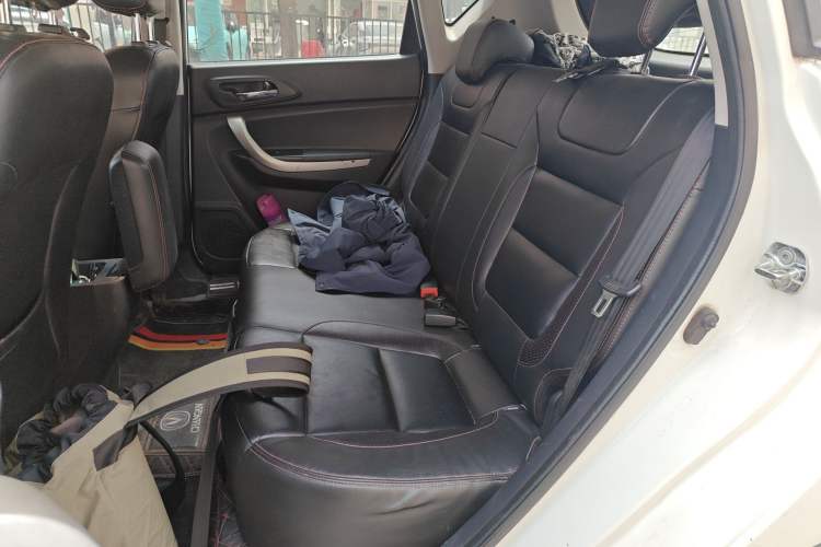 Used CHANGAN CS35 2012 1.6L Manual Luxury Model China IV Standard Left Rear Seat