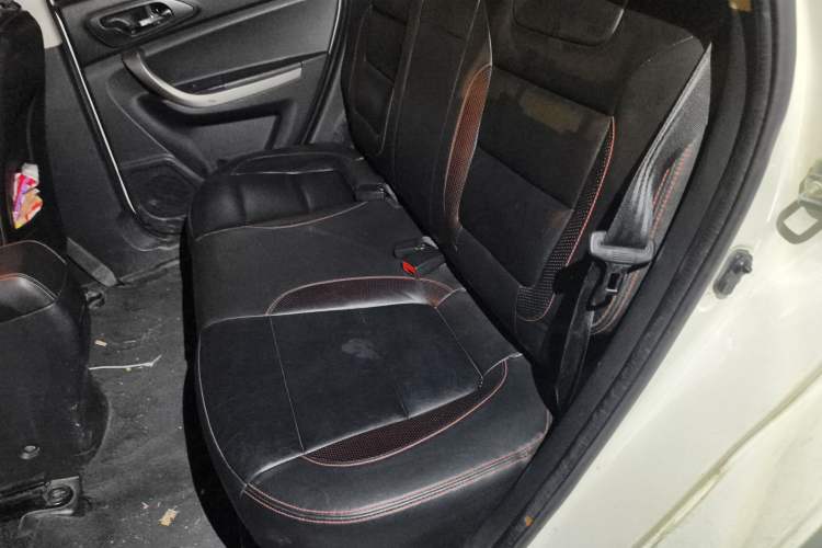 Used CHANGAN CS35 2012 1.6L Manual Luxury Model China IV Standard Left Rear Seat