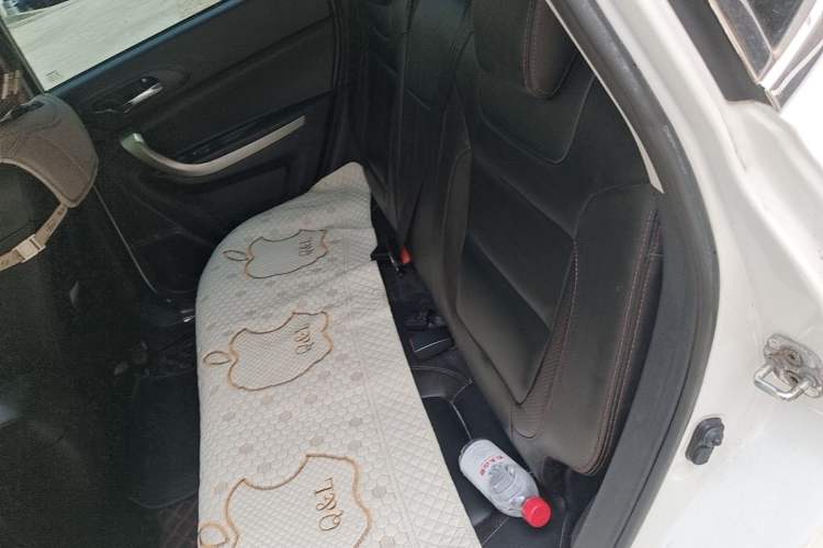 Used CHANGAN CS35 2012 1.6L Manual Comfort Edition China IV Standard Left Rear Seat