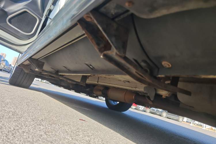 Used CHANGAN CS35 2012 1.6L Automatic Luxury Version China IV Standard Left Side Sill