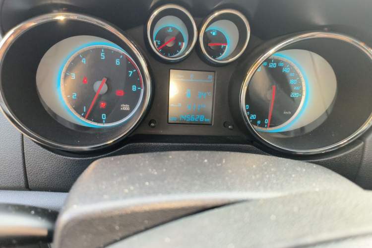 Used CHANGAN CS35 2012 1.6L Automatic Luxury Version China IV Standard Odometer Close Up