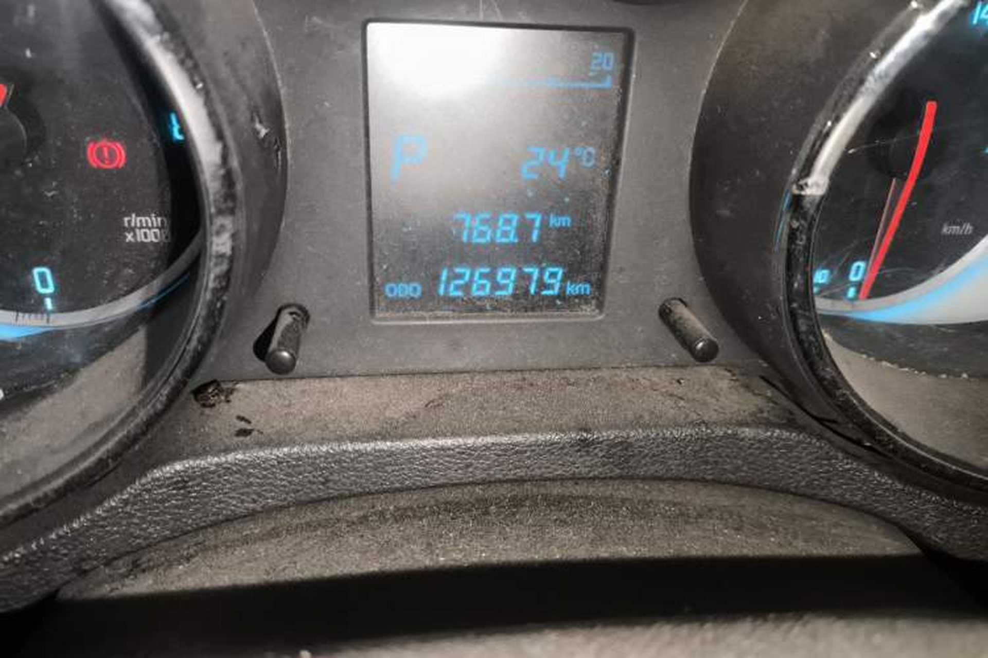 Used CHANGAN CS35 2012 1.6L Automatic Luxury Version China IV Standard Odometer Close Up