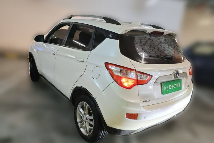 Used CHANGAN CS35 2012 1.6L Manual Comfort Edition China IV Standard Rear Left 45 Deg