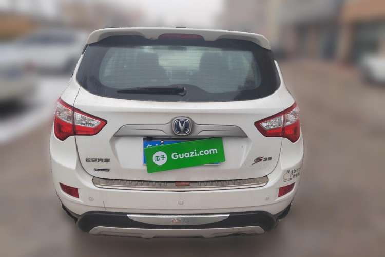 Used CHANGAN CS35 2012 1.6L Manual Comfort Version China V Standard Rear