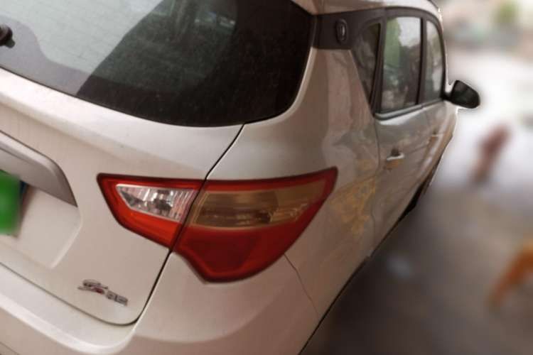 Used CHANGAN CS35 2012 1.6L Manual Luxury Model China IV Standard Rear Right 45 Deg