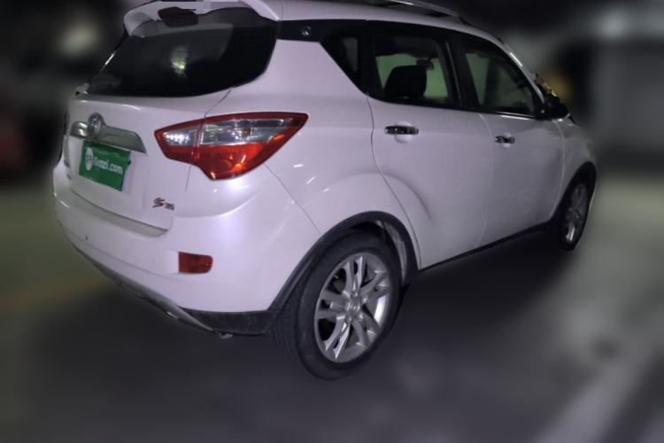 Used CHANGAN CS35 2012 1.6L Automatic Luxury Version China IV Standard Rear Right 45 Deg