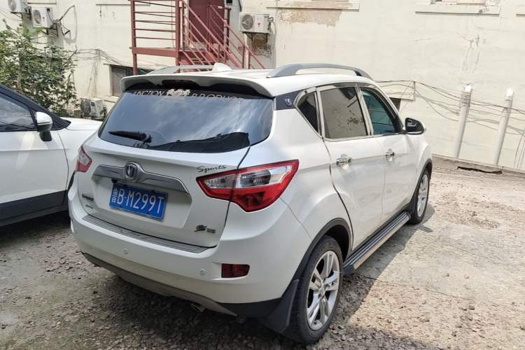 Used CHANGAN CS35 2012 1.6L Manual Comfort Edition China IV Standard Rear Right 45 Deg