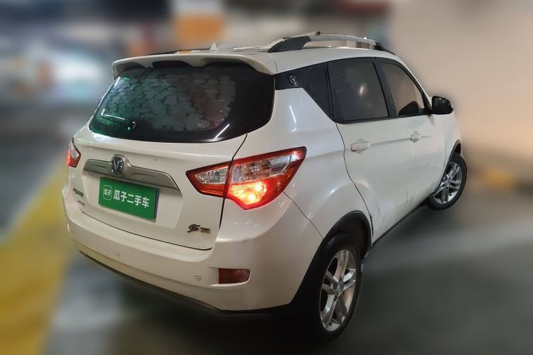 Used CHANGAN CS35 2012 1.6L Manual Comfort Edition China IV Standard Rear Right 45 Deg