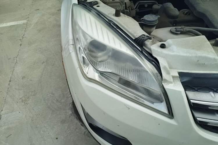 Used CHANGAN CS35 2012 1.6L Manual Luxury Model China IV Standard Right Front Headlight