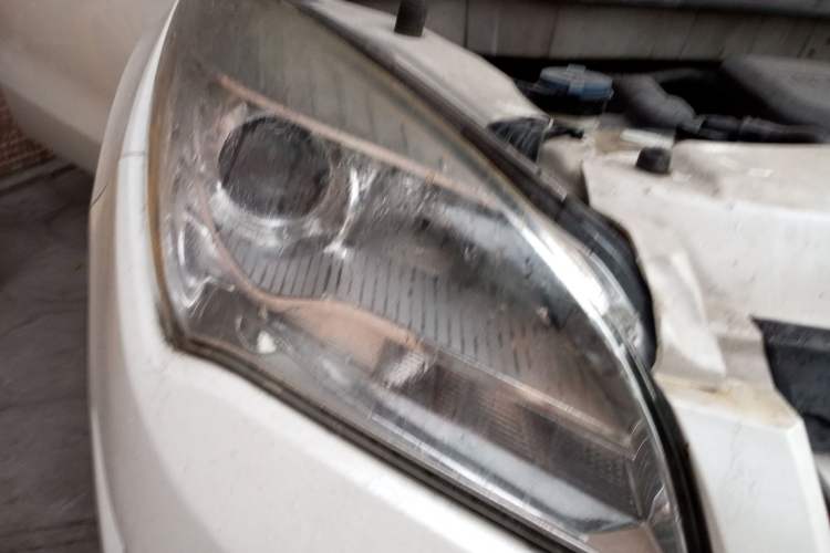 Used CHANGAN CS35 2012 1.6L Manual Luxury Model China IV Standard Right Front Headlight