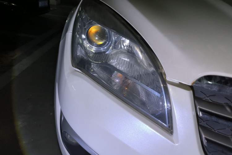 Used CHANGAN CS35 2012 1.6L Automatic Luxury Version China IV Standard Right Front Headlight