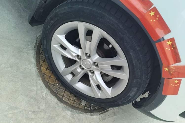 Used CHANGAN CS35 2012 1.6L Manual Luxury Model China IV Standard Right Front Wheel Hub