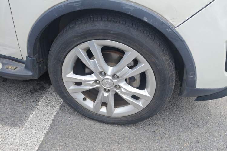 Used CHANGAN CS35 2012 1.6L Automatic Luxury Version China IV Standard Right Front Wheel Hub