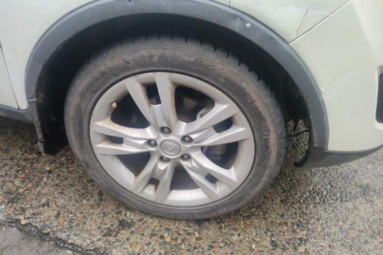 Used CHANGAN CS35 2012 1.6L Automatic Luxury Version China IV Standard Right Front Wheel Hub