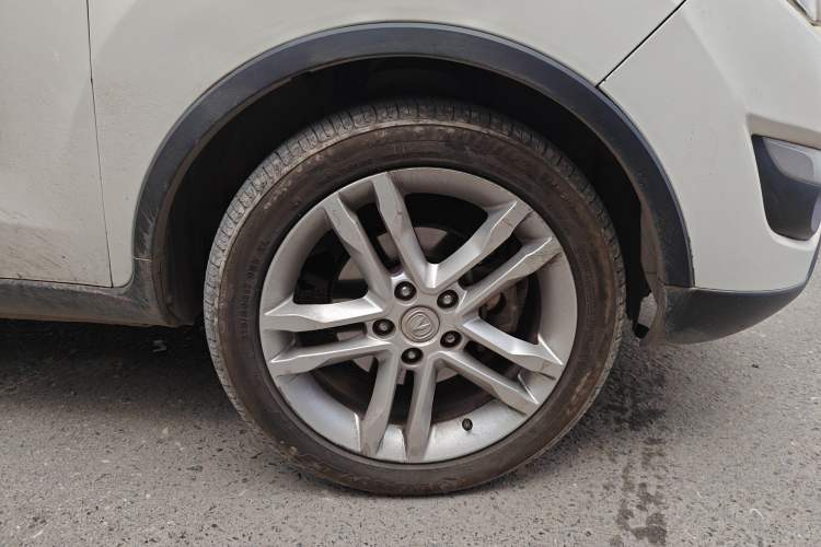Used CHANGAN CS35 2012 1.6L Manual Luxury Model China IV Standard Right Front Wheel Hub