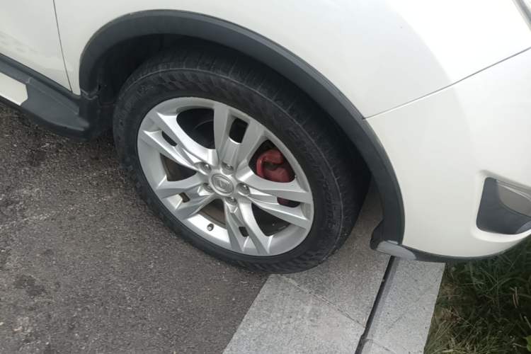 Used CHANGAN CS35 2012 1.6L Manual Comfort Edition China IV Standard Right Front Wheel Hub
