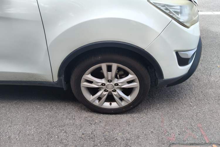 Used CHANGAN CS35 2012 1.6L Manual Comfort Edition China IV Standard Right Front Wheel Hub