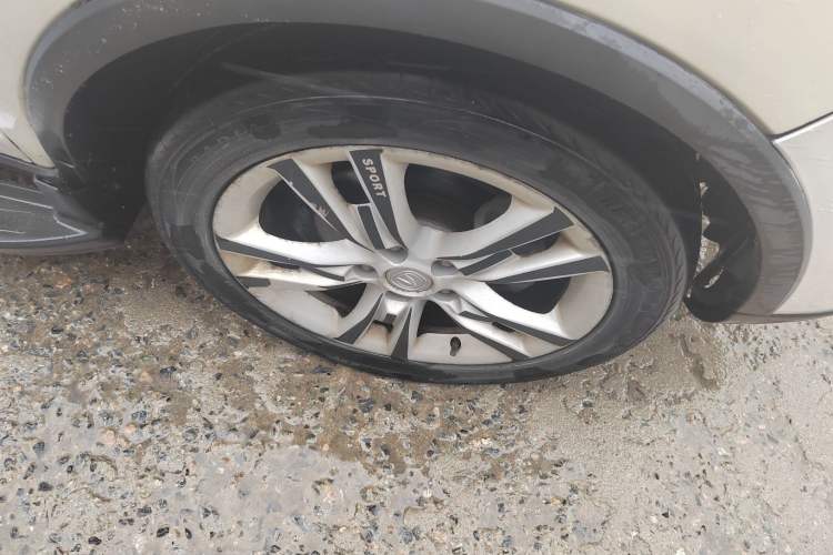 Used CHANGAN CS35 2012 1.6L Manual Comfort Version China V Standard Right Front Wheel Hub