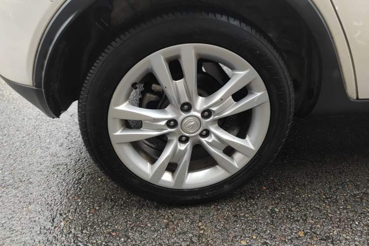 Used CHANGAN CS35 2012 1.6L Manual Luxury Model China IV Standard Right Rear Wheel Hub