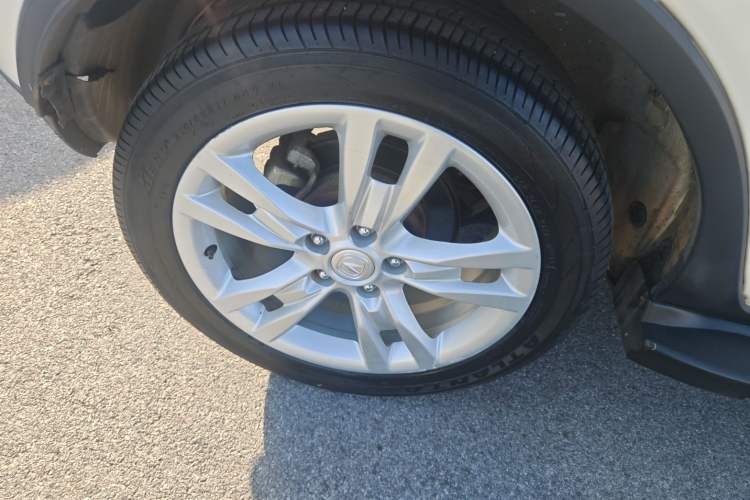 Used CHANGAN CS35 2012 1.6L Automatic Luxury Version China IV Standard Right Rear Wheel Hub