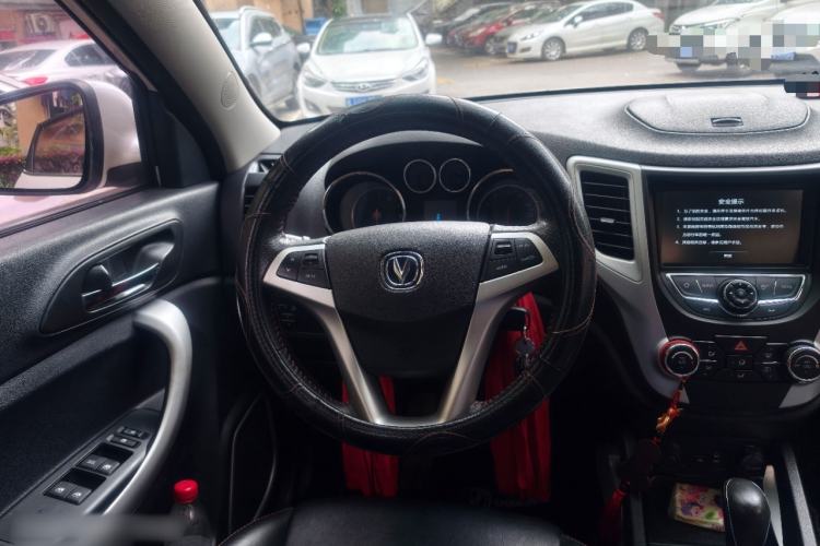 Used CHANGAN CS35 2012 1.6L Automatic Luxury Version China IV Standard Steering Wheel