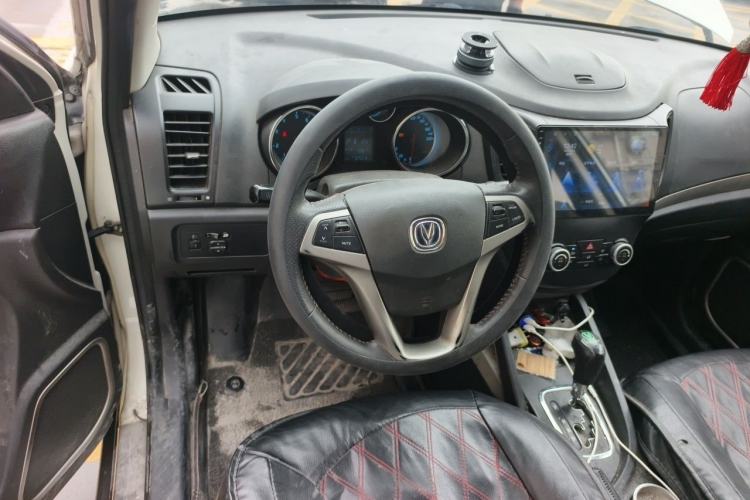 Used CHANGAN CS35 2012 1.6L Automatic Luxury Version China IV Standard Steering Wheel